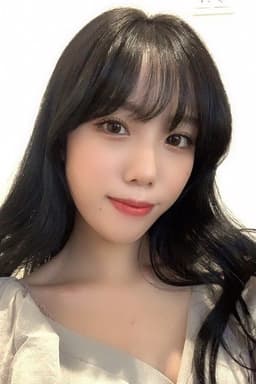 Momo Fukuda